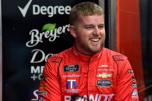 Justin Allgaier, JR Motorsports, Chevrolet Camaro BRANDT Professional Agriculture