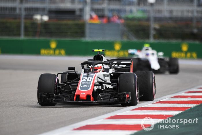 Kevin Magnussen, Haas F1 Team VF-18 y Sergey Sirotkin, Williams FW41