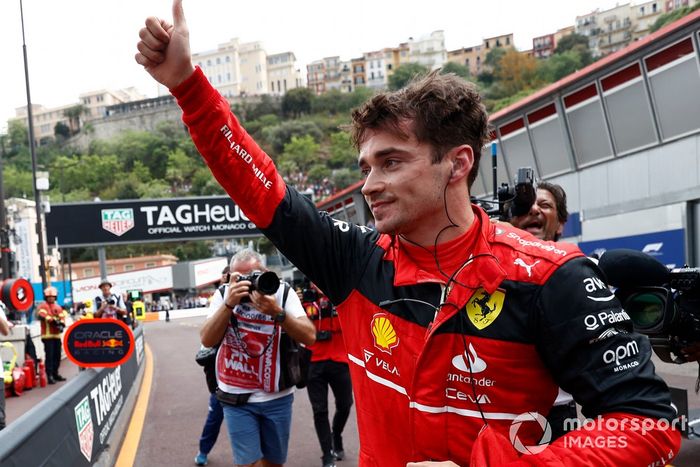 Ganador de la pole Charles Leclerc, Ferrari

