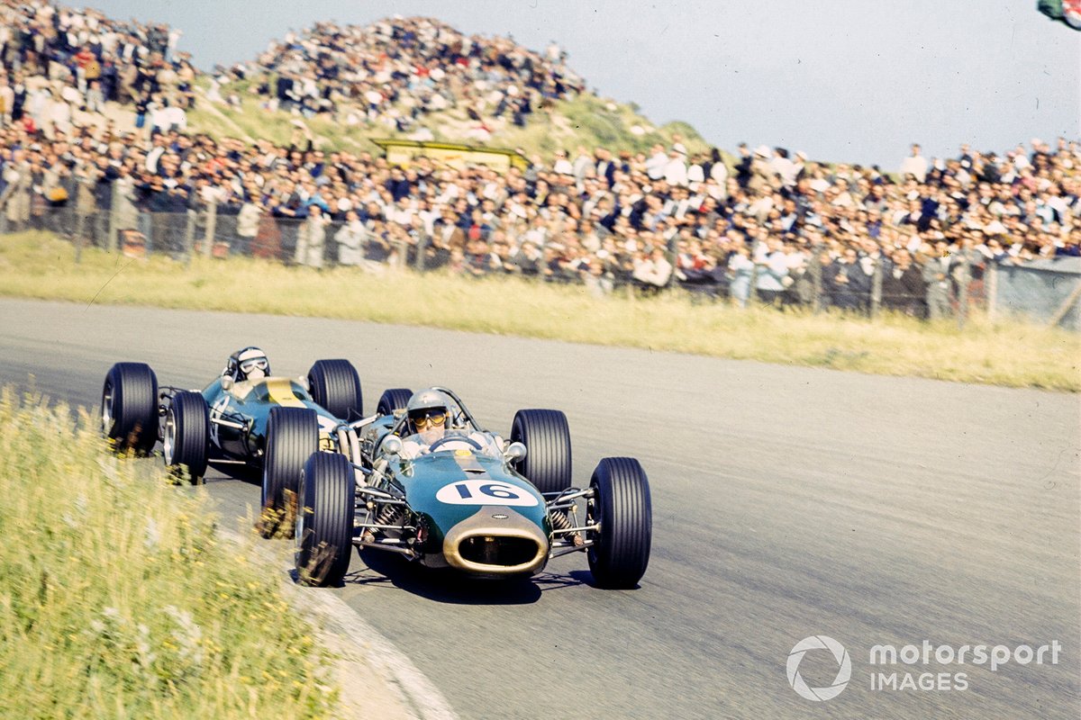 Jack Brabham, Brabham BT19, Jim Clark, Lotus 33