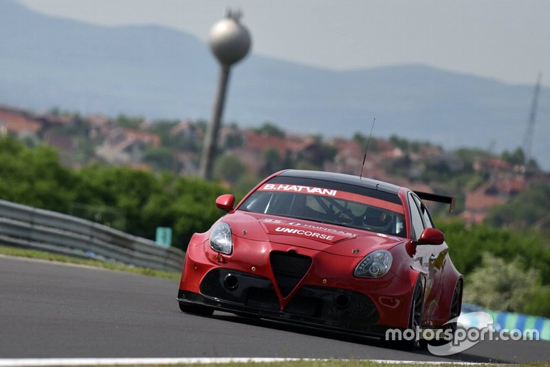 Bálint Hatvani, Team Unicorse, Alfa Romeo Giulietta TCR