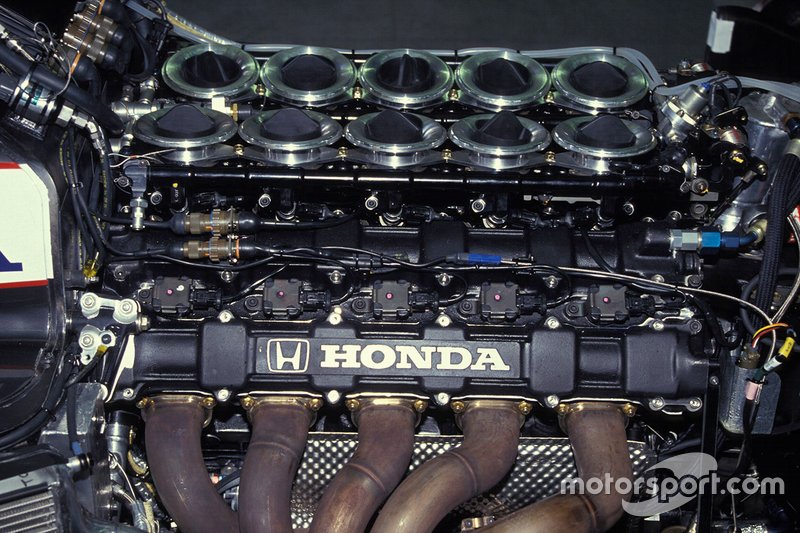 A Honda 3.5 V10 engine in a Tyrrell 020