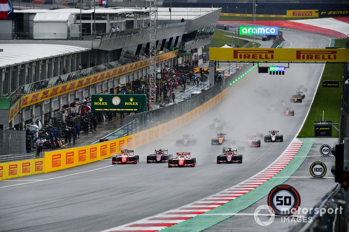 Frederik Vesti, Prema Racing, Devlin DeFrancesco, Trident, Logan Sargeant, Prema Racing e Oscar Piastri, Prema Racing alla partenza di gara1