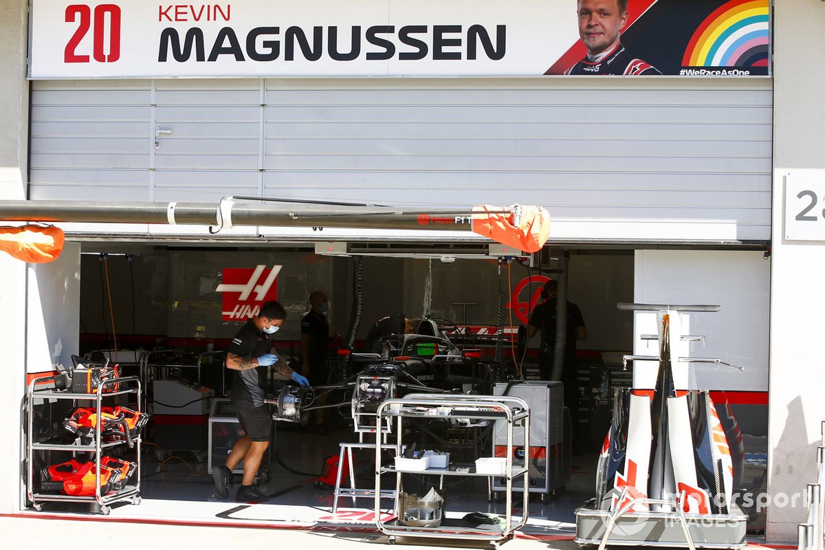 Garaje de Kevin Magnussen, Haas VF-20