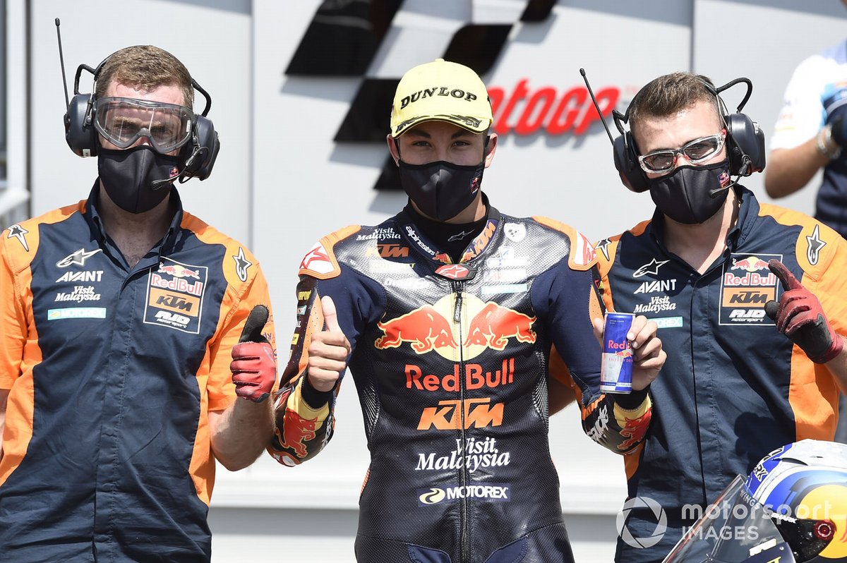 Ganador de la pole Raúl Fernández, Red Bull KTM Ajo