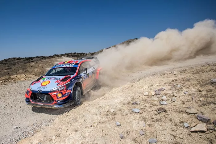 Thierry Neuville, Nicolas Gilsoul, Hyundai Motorsport Hyundai i20 Coupe WRC