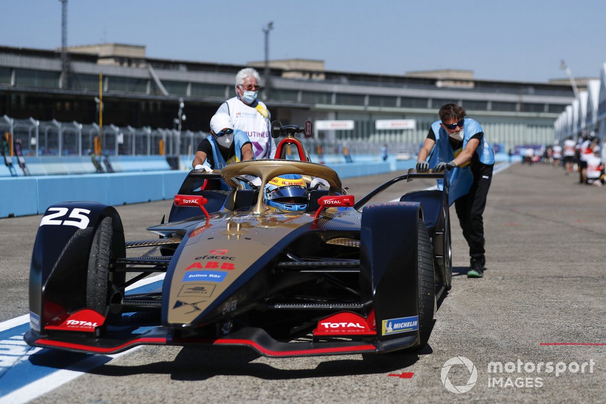 Jean-Eric Vergne, DS Techeetah, DS E-Tense FE20 is pushed along the pitlane