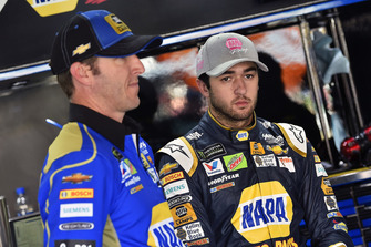 Chase Elliott, Hendrick Motorsports, Chevrolet Camaro NAPA NIGHTVISION LAMPS and Alan Gustafson