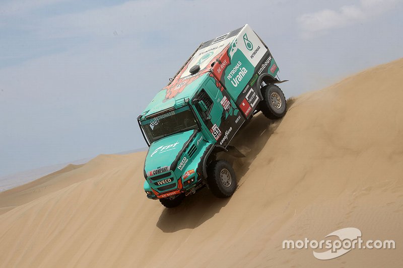 #513 Team De Rooy Iveco: Maurik van den Heuvel, Martijn van Rooij, Peter Kuijpers