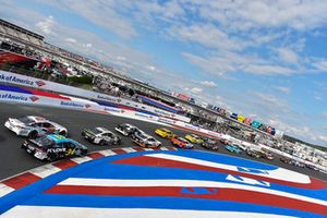 Michael McDowell, Front Row Motorsports, Ford Fusion K-LOVE RADIO and Matt DiBenedetto, Go FAS Racing, Ford Fusion Superior Logistics Services, Inc.