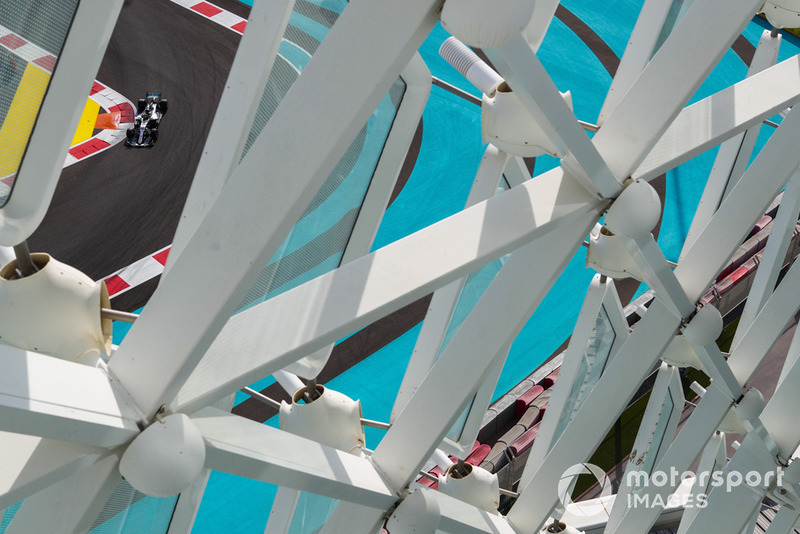 Lewis Hamilton, Mercedes AMG F1 W09 EQ Power+