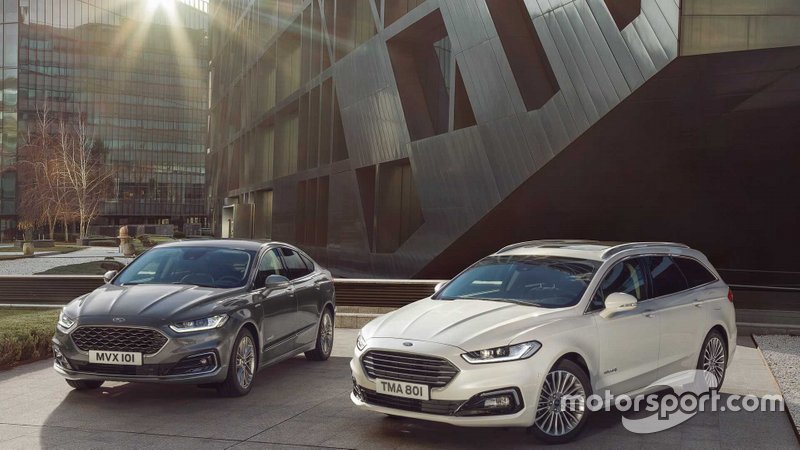 Ford Mondeo 2019 року