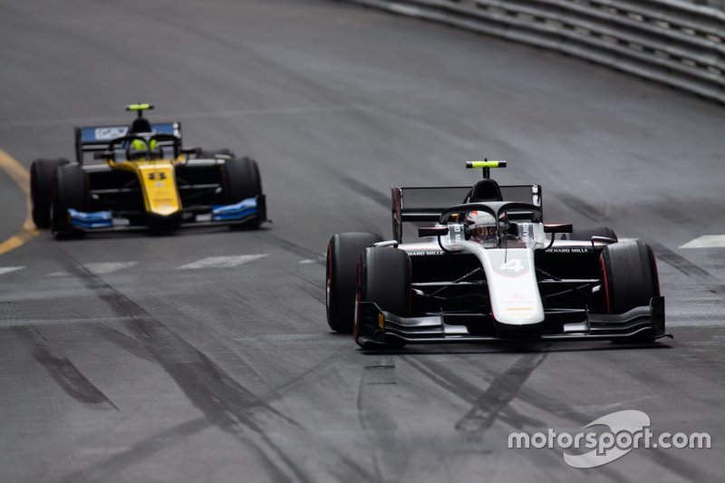 Nyck De Vries, ART Grand Prix e Luca Ghiotto, UNI Virtuosi Racing