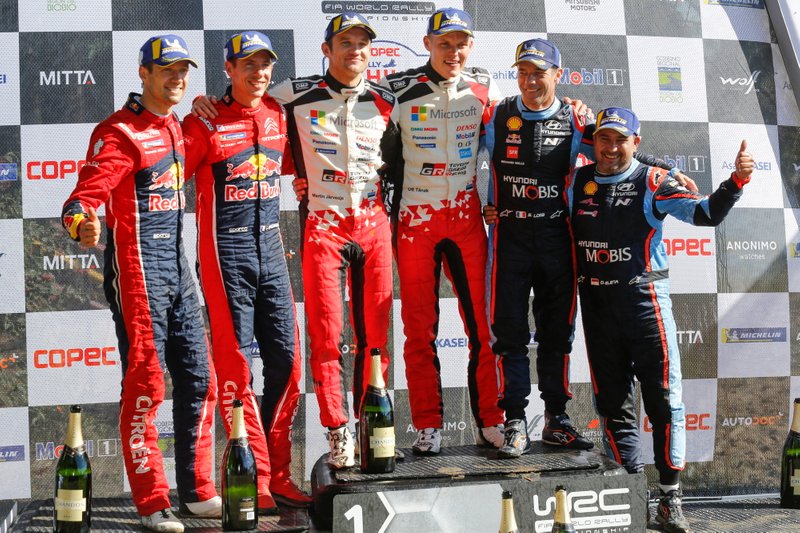 Podium: Winners Ott Tänak, Martin Järveoja, Toyota Gazoo Racing WRT Toyota Yaris WRC, second place Sébastien Ogier, Julien Ingrassia, Citroën World Rally Team Citroen C3 WRC, third place Sébastien Loeb, Daniel Elena, Hyundai Motorsport Hyundai i20 Coupe WRC