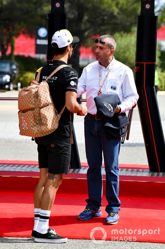 Daniel Ricciardo, Renault F1 Team e Yannick Dalmas