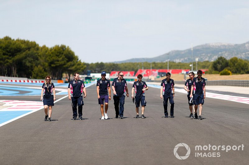 Lance Stroll, Racing Point, ispeziona il circuito