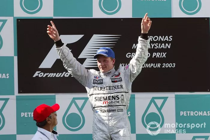 8: Kimi Raikkonen (McLaren) 23 anos 05 meses 06 dias, Malásia 2003