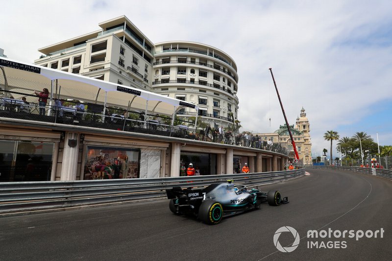 2: Valtteri Bottas, Mercedes AMG W10, 1'10.252