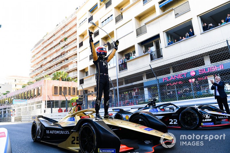Race winner Jean-Eric Vergne, DS TECHEETAH celebrates victory in parc ferme