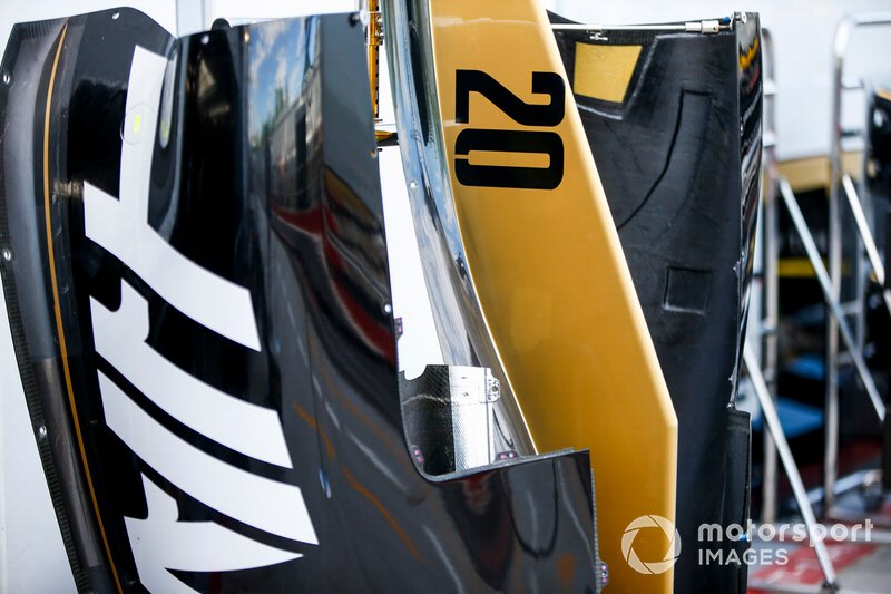 Haas engine cover with removed Rich Energy Logo