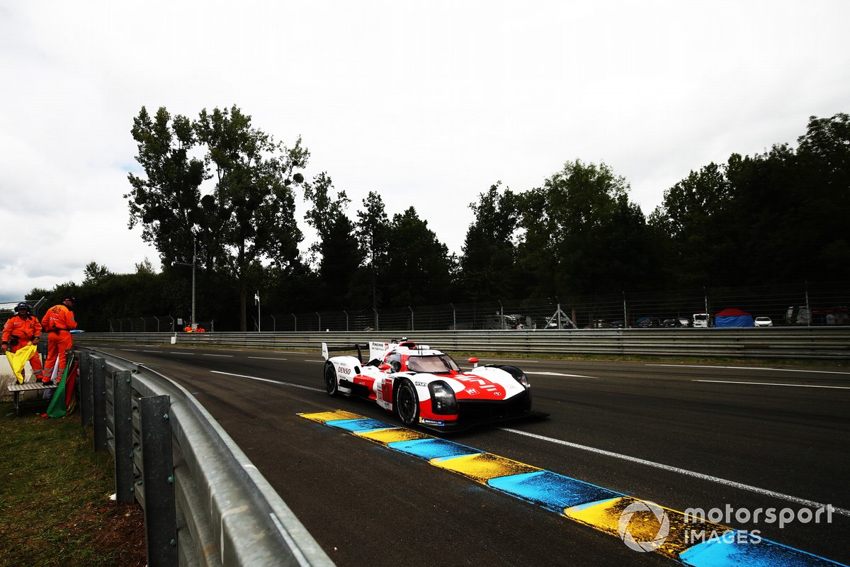#7 Toyota Gazoo Racing Toyota GR010 - Hybrid Hypercar, Mike Conway, Kamui Kobayashi, Jose Maria Lopez