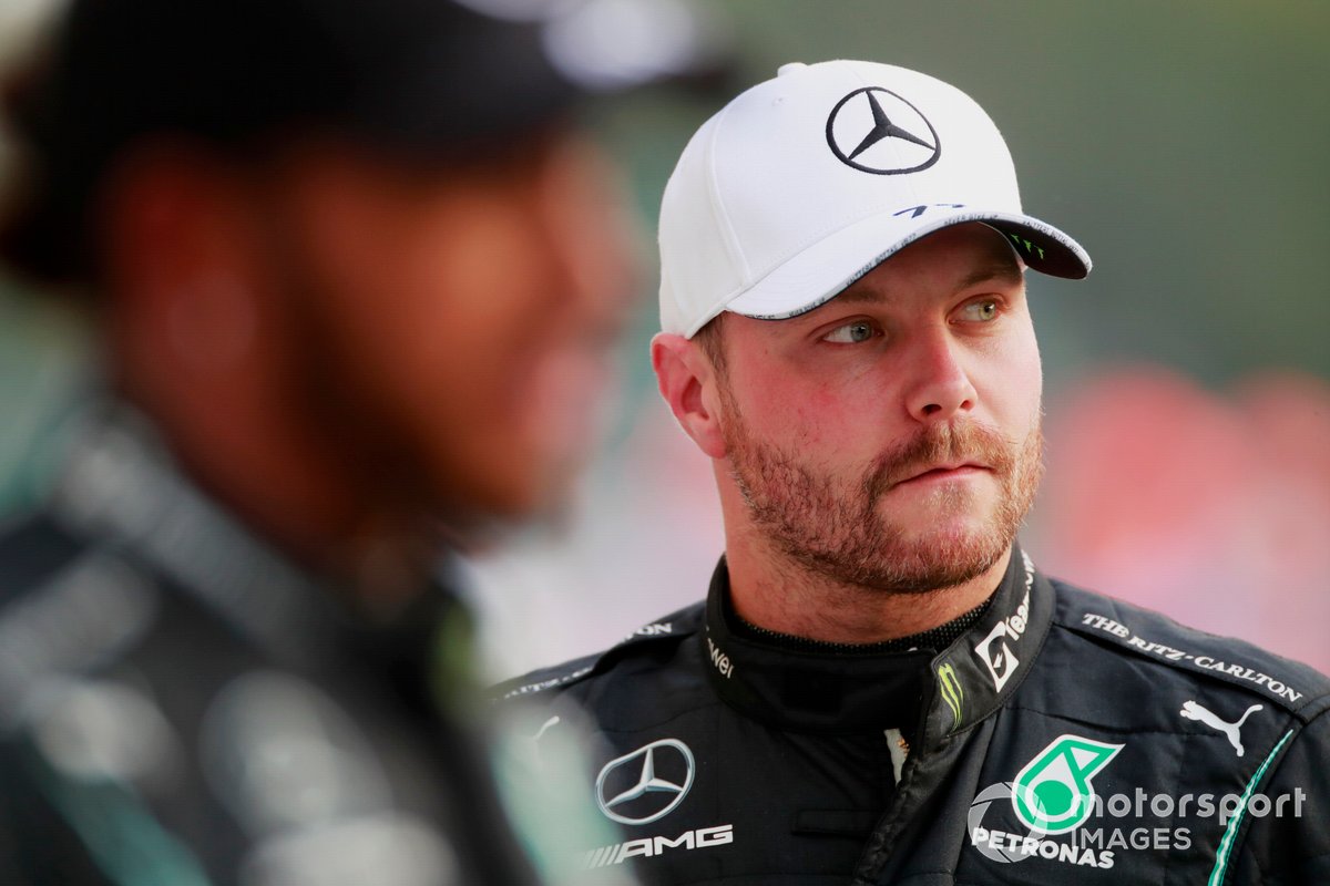 Ganador del primer puesto Valtteri Bottas, Mercedes