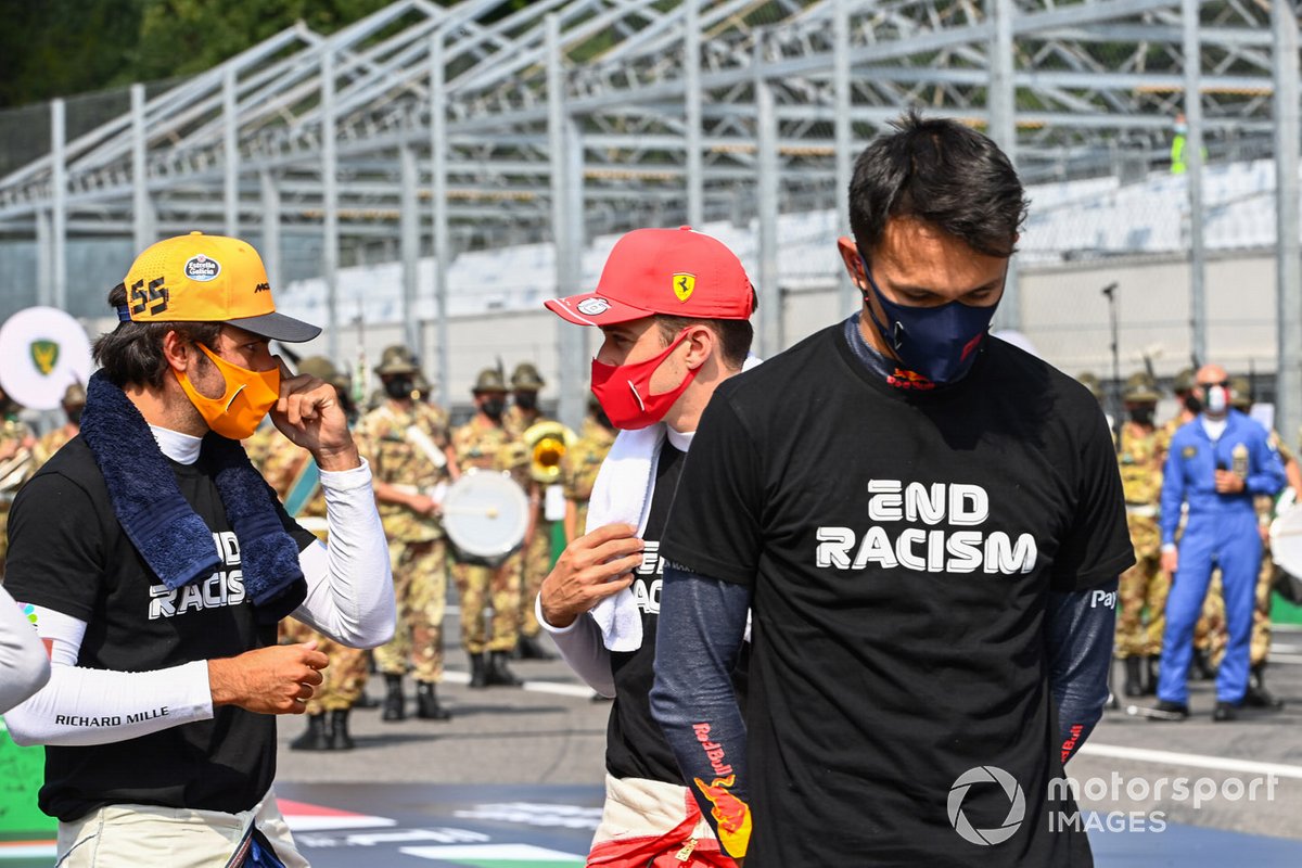 Carlos Sainz Jr., McLaren, Charles Leclerc, Ferrari, Alex Albon, Red Bull Racing