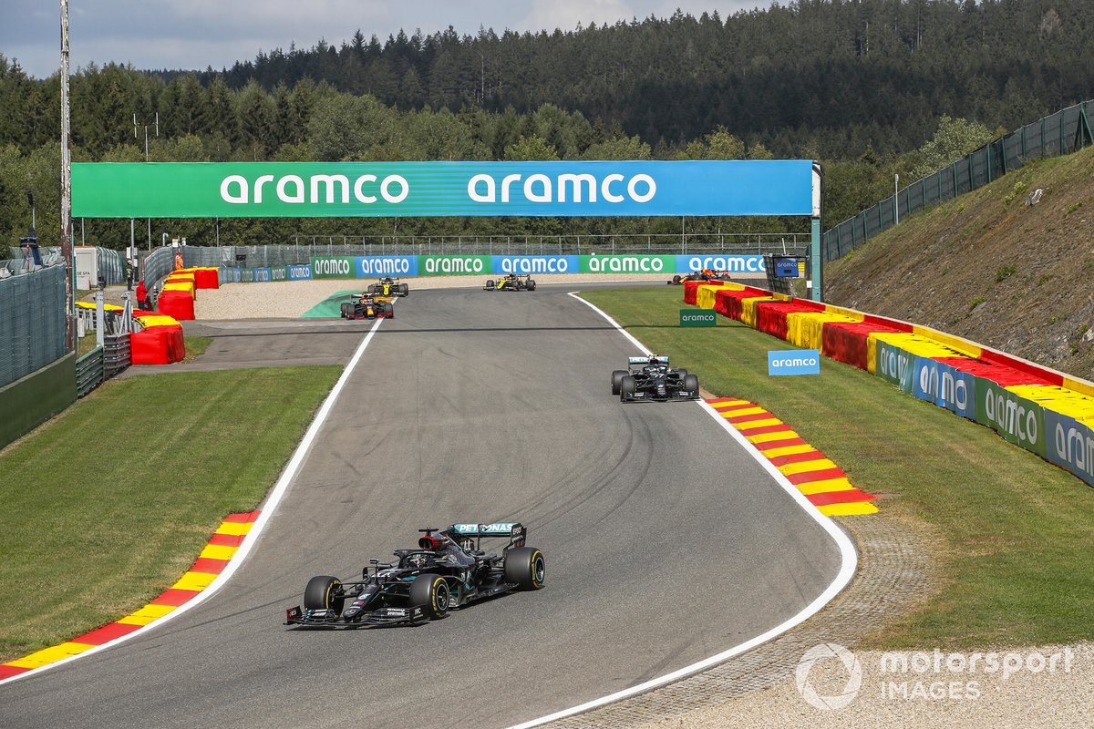 Lewis Hamilton, Mercedes F1 W11, Valtteri Bottas, Mercedes F1 W11, Max Verstappen, Red Bull Racing RB16