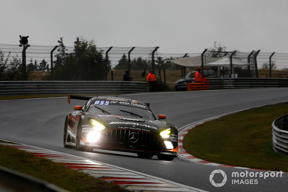 #6 Mercedes-AMG Team HRT AutoArena Mercedes-AMG GT3: Patrick Assenheimer, Dominik Baumann, Dirk Müller, Maro Engel