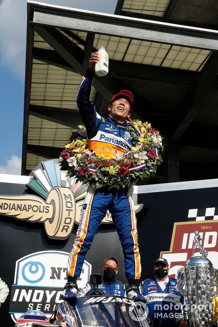 Ganador Takuma Sato, Rahal Letterman Lanigan Racing Honda