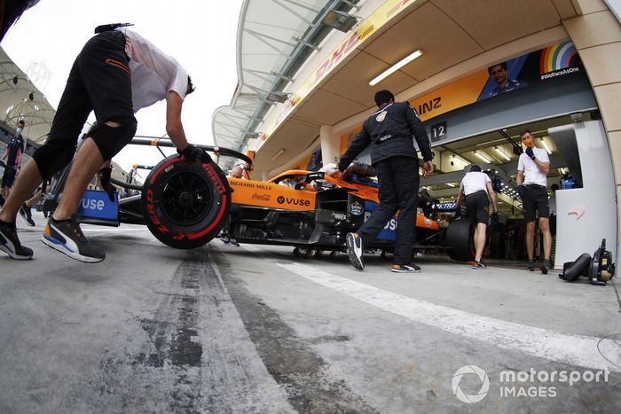 Carlos Sainz Jr., McLaren MCL35