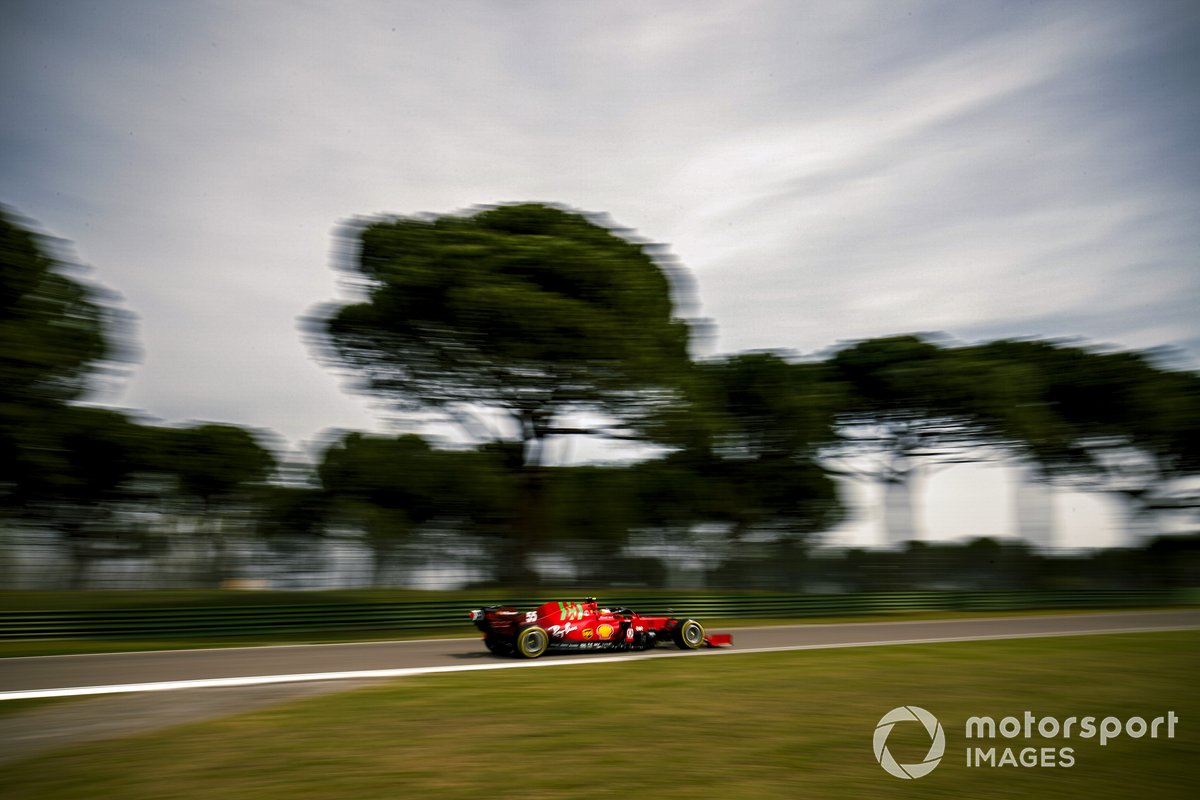 Carlos Sainz Jr., Ferrari SF21