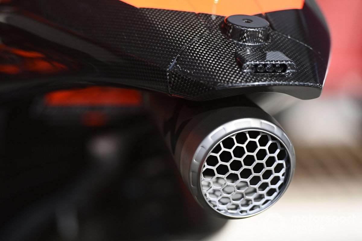 Detalle de la moto Red Bull KTM Tech 3