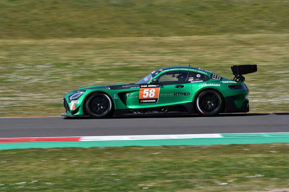 #58 MP Racing: Thomas Gostner, David Gostner, Corinna Gostner, Manuela Gostner, Giorgio Sernagiotto, Mercedes-AMG GT3