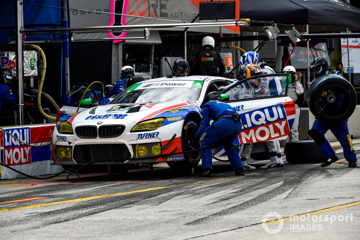 #96 Turner Motorsport BMW M6 GT3, GTD: Pit Stop, Bill Auberlen, Robby Foley, Aidan Read 