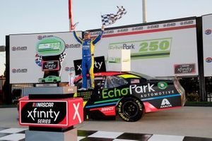 Race winner Justin Allgaier, JR Motorsports, Chevrolet Camaro