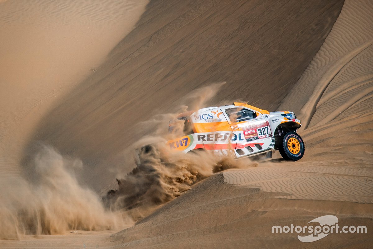 #327 Repsol Rally Team Toyota: Pujol Isidre Esteve, Txema Villalobos