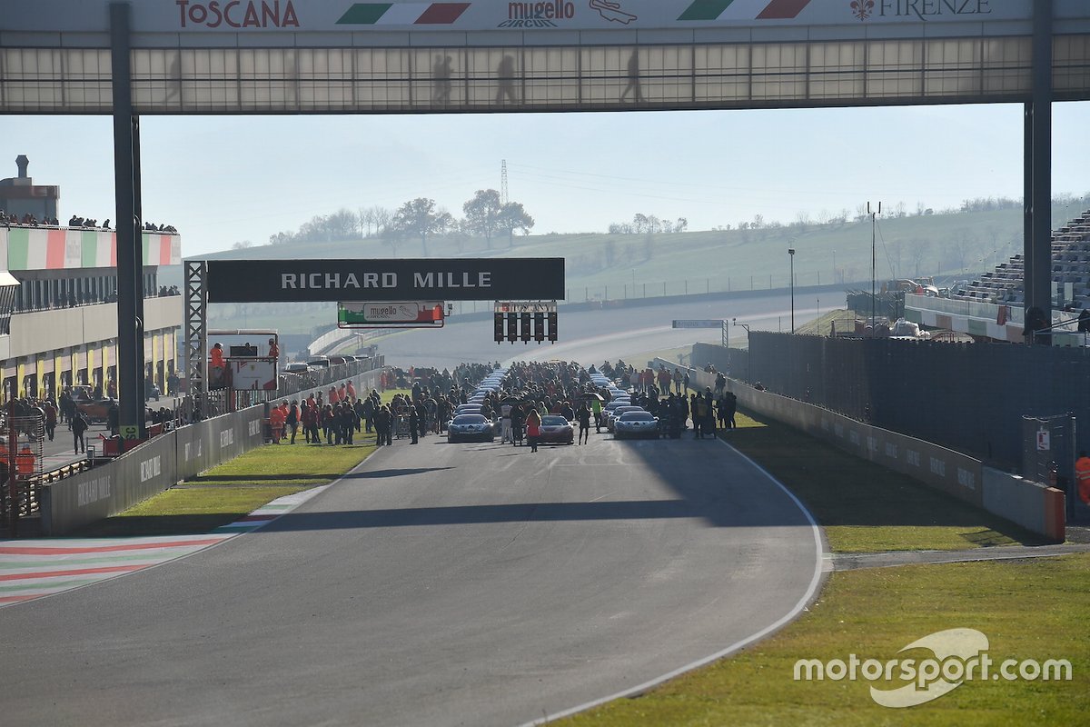 La griglia di partenza del Trofeo Pirelli, Gara 2