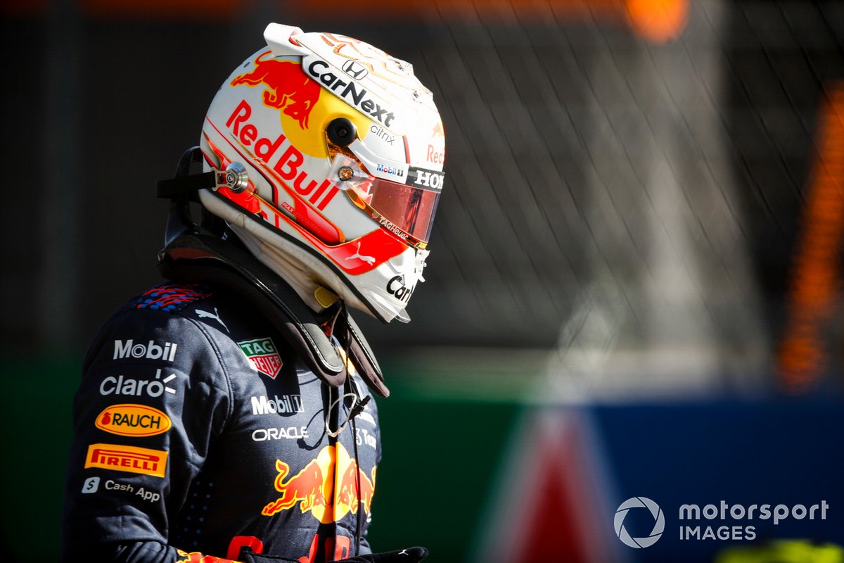 Max Verstappen, Red Bull Racing, en el Parc Ferme tras la clasificación