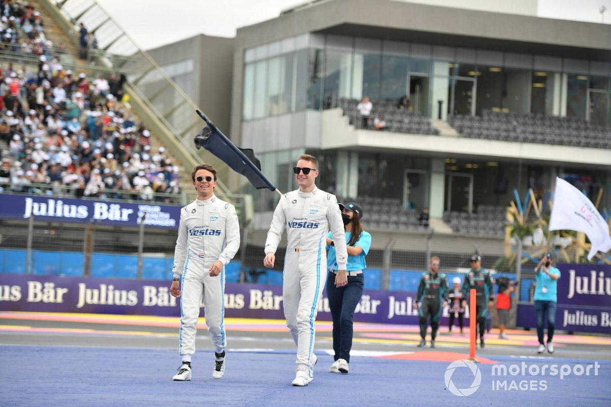 Nyck de Vries, Mercedes-Benz EQ, Stoffel Vandoorne, en el desfile de pilotos