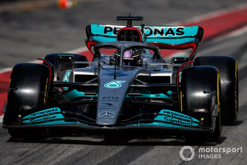 Lewis Hamilton, Mercedes W13