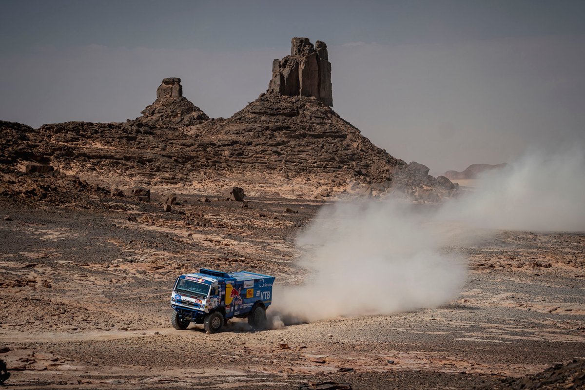 #501 Kamaz Master: Anton Shibalov, Dmitrii Nikitin, Ivan Tatarinov
