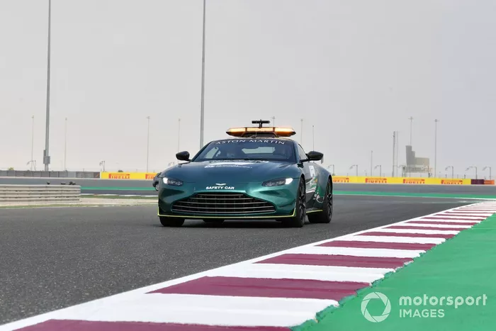 El Safety Car Aston Martin Vantage
