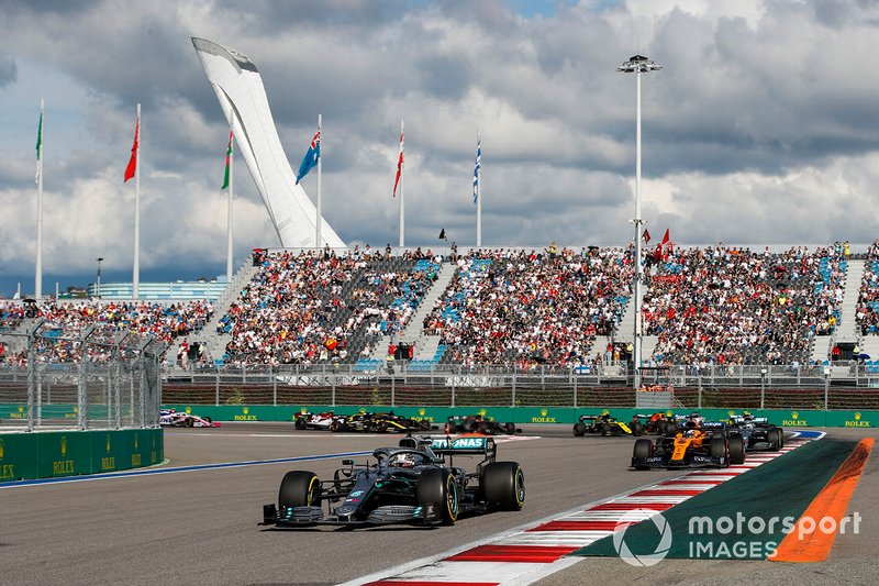 Lewis Hamilton, Mercedes AMG F1 W10, Carlos Sainz Jr., McLaren MCL34, Valtteri Bottas, Mercedes AMG W10, Lando Norris, McLaren MCL34,