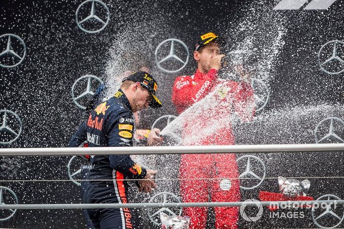 Ganador, Max Verstappen, Red Bull Racing y Sebastian Vettel, Ferrari