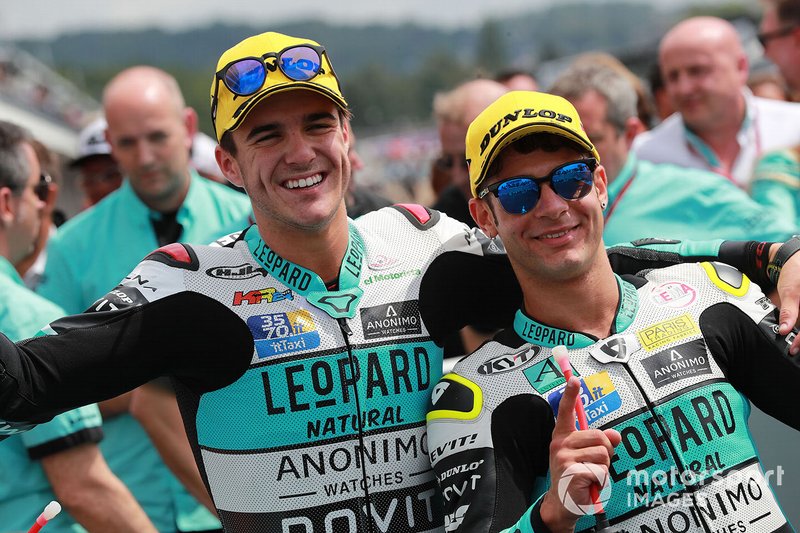 Il vincitore della gara Lorenzo Dalla Porta, Leopard Racing, il secondo classificato Marcos Ramirez, Leopard Racing