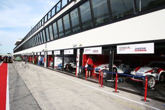 Porsche nel garage