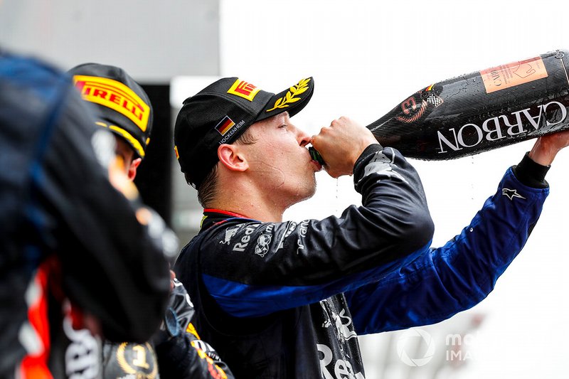 Podio: tercer lugar Daniil Kvyat, Toro Rosso