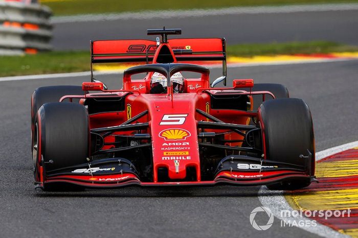 Degradación de neumáticos obliga a segunda parada de Vettel.