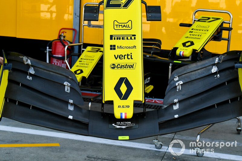 Asa dianteira da Renault